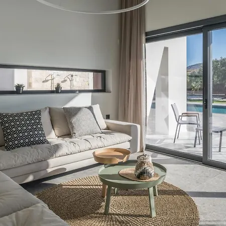 Luxury Brand New 8 Bd Olive Sun, Close To The *
